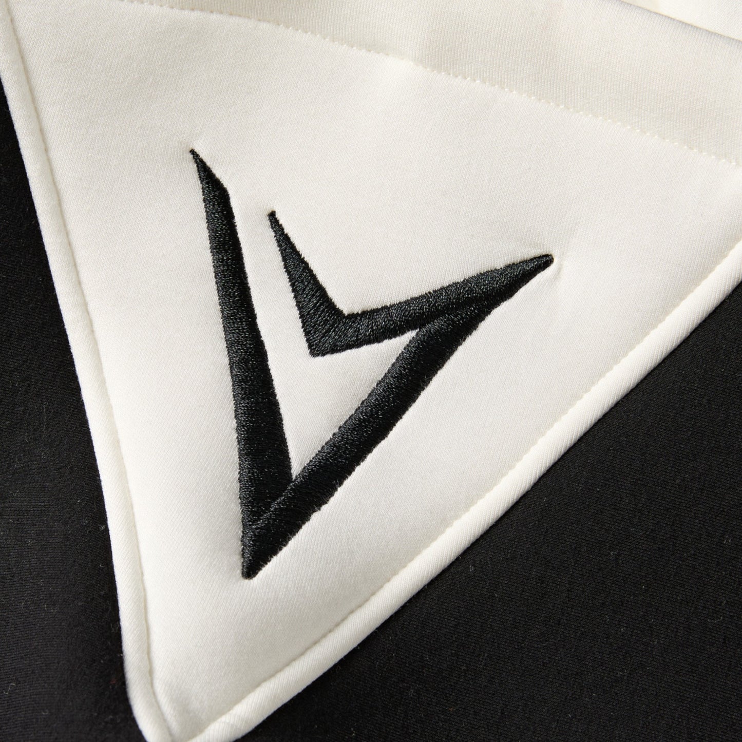 ASTRO TRACKTOP WHITE / BLACK